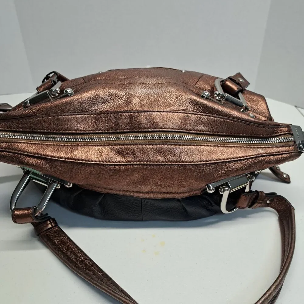 B Makowsky Leather Black Bronze Shoulder Bag - Picture 4 of 12